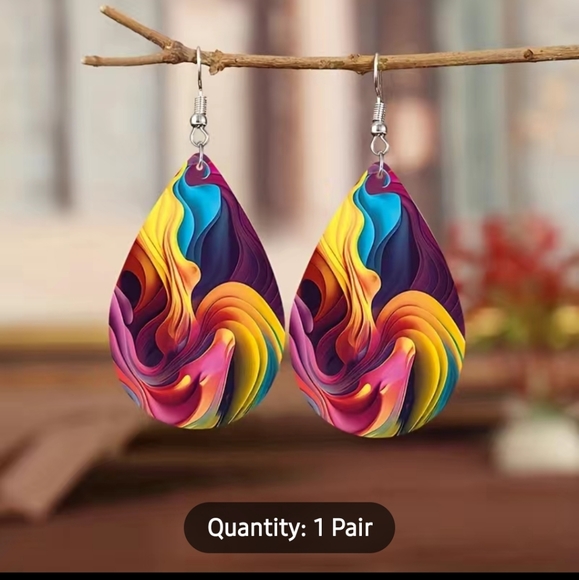 NWT Droplet Faux Leather Earrings - Picture 3 of 5